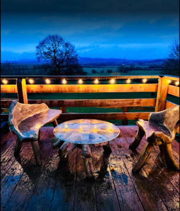 Burtree House & Retreats Tipi With Secluded Hot Tub Hotell Thirkleby Exteriör bild