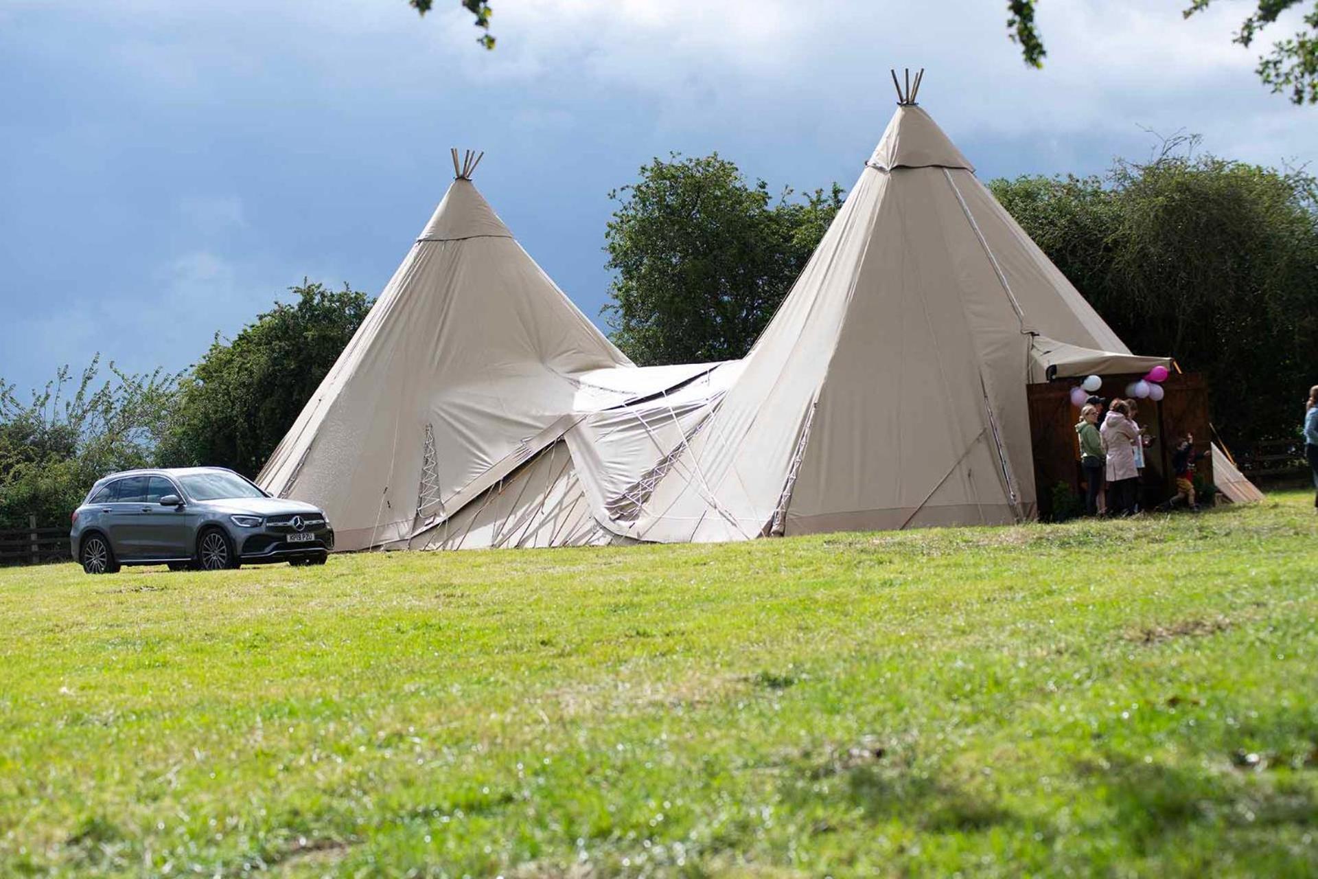 Burtree House & Retreats Tipi With Secluded Hot Tub Hotell Thirkleby Exteriör bild